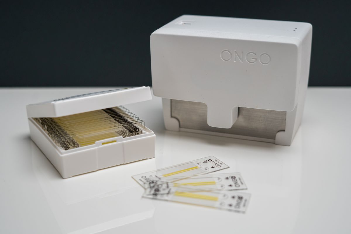 ONGO VISION - Semen Analyzer with slides from www.ongovettech.com