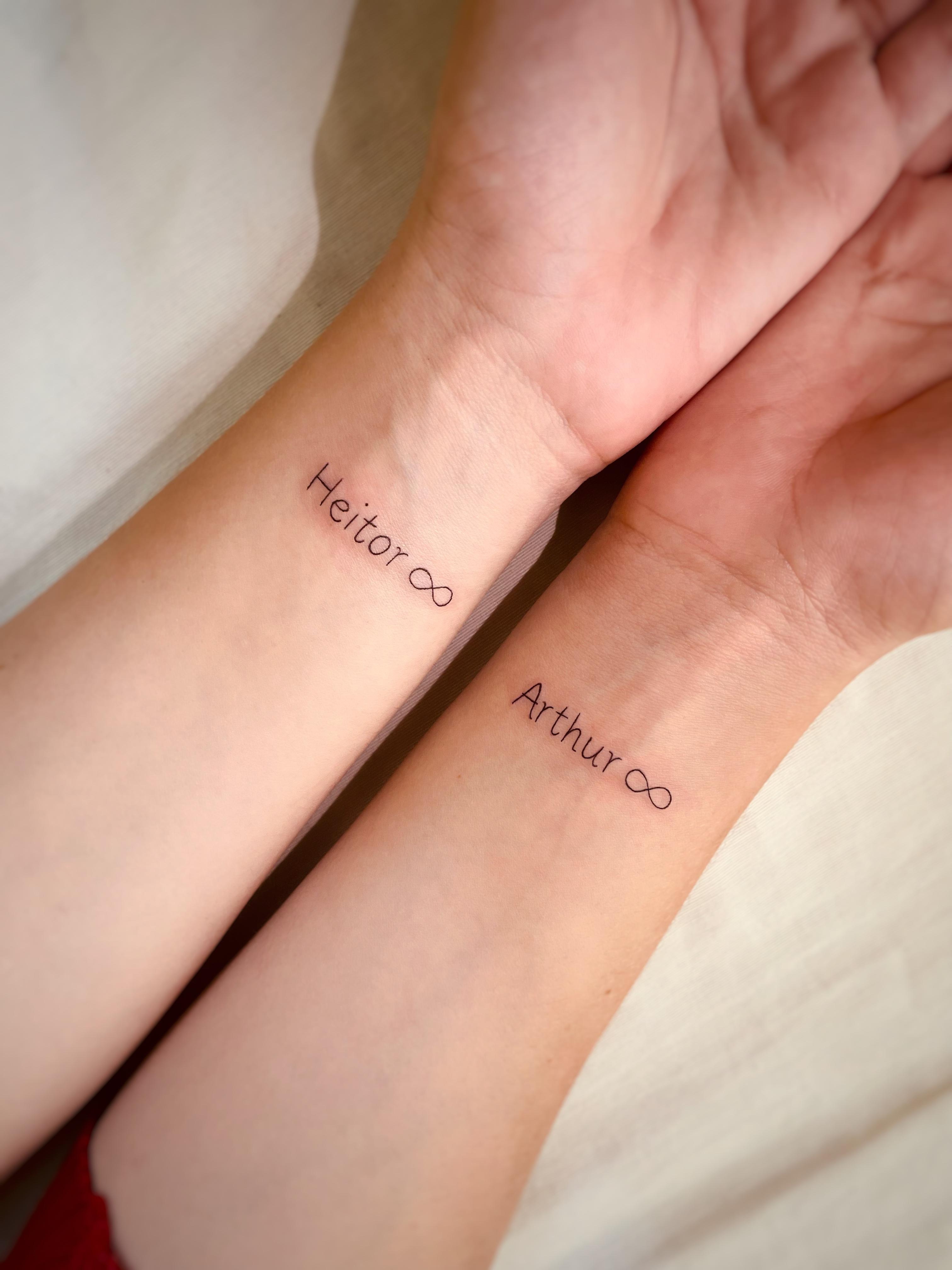Brenda Fraga Tatuagem Traço Fino Poços de Caldas - Nomes