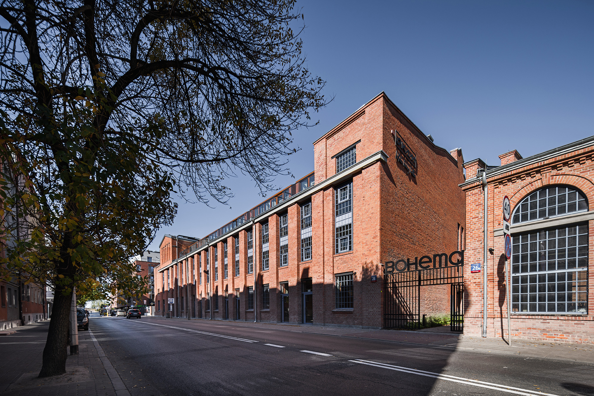 Obrazek prawy TECLIT