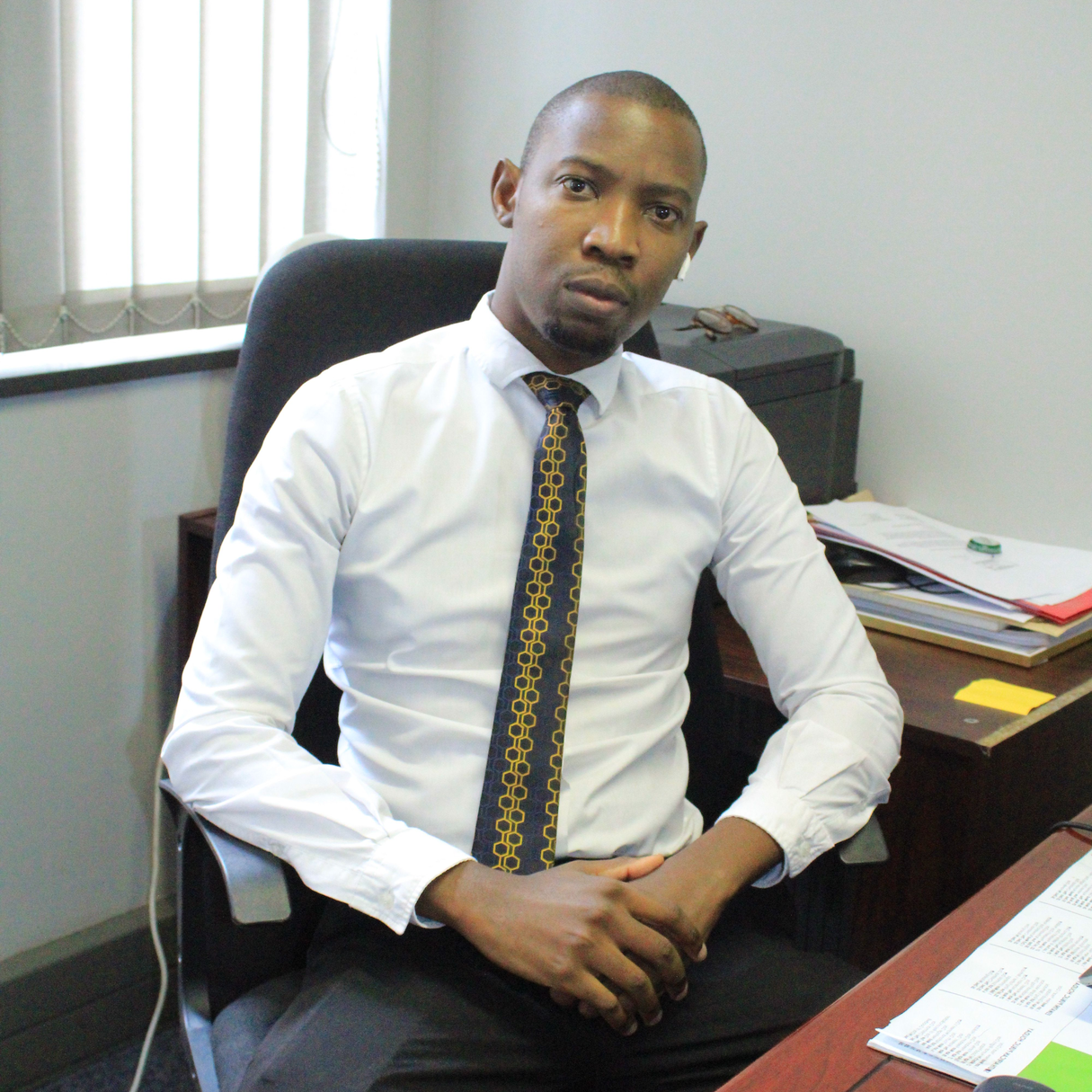 How A Scrappy Entrepreneur Walked Into A Boardroom Of Sharks⌠And Walked Out With A Big Fat Payday