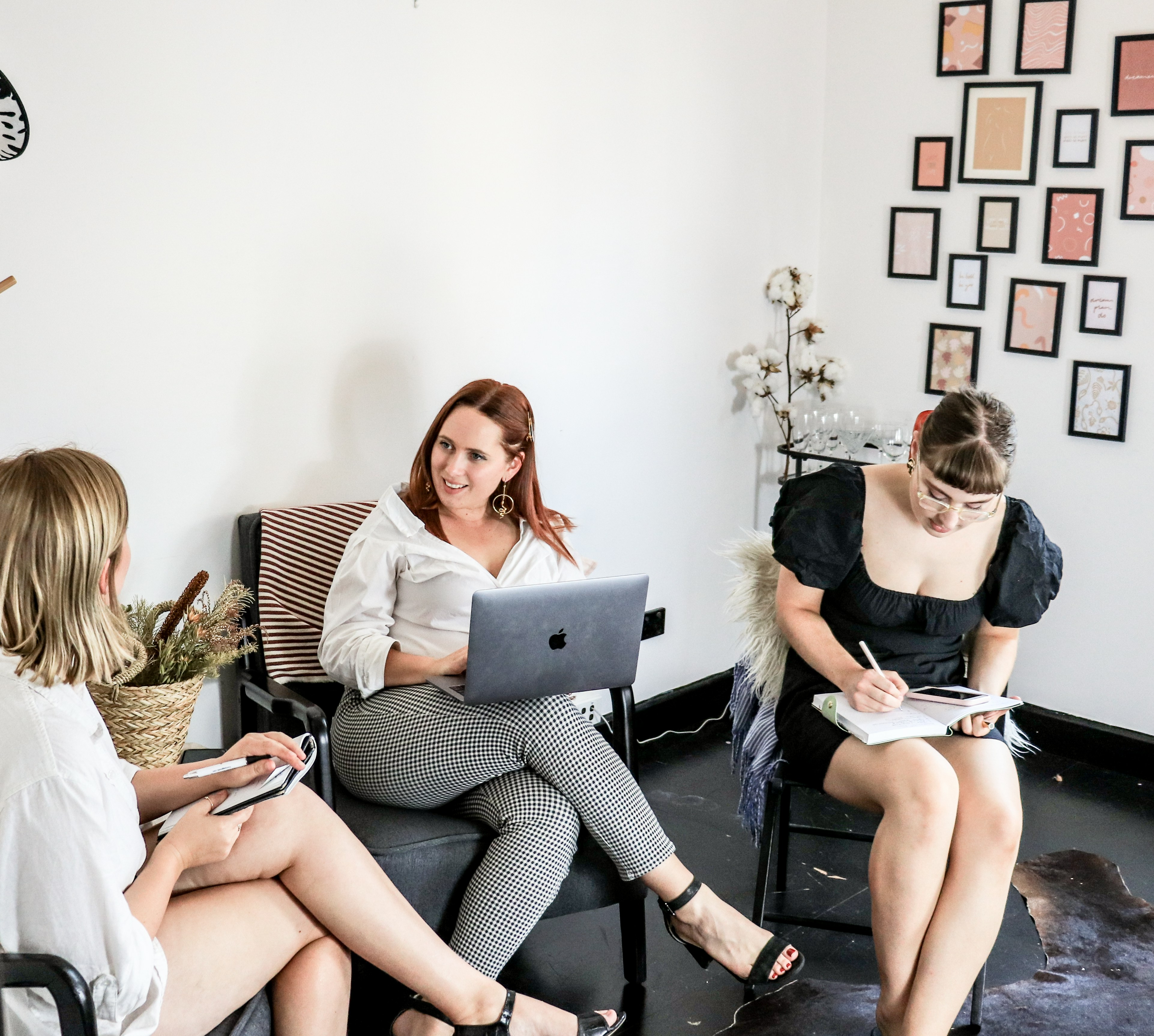 women business community sharing value tips