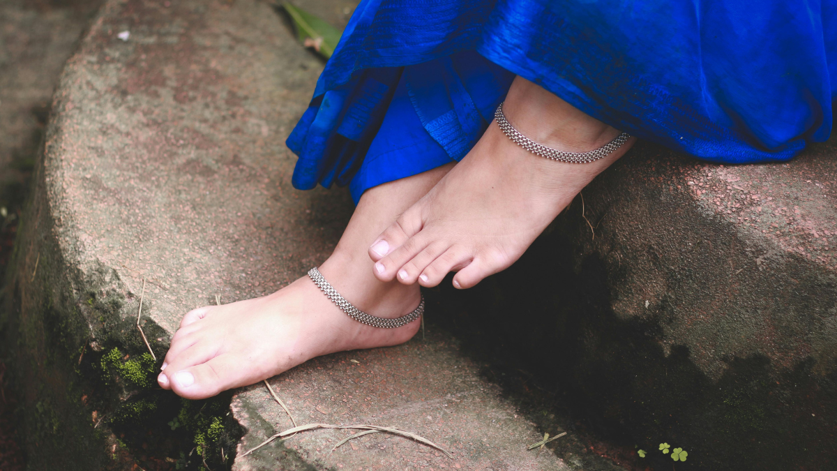 Is Your Second Toe Longer Than Your First? Here's What It's Trying To Tell You.