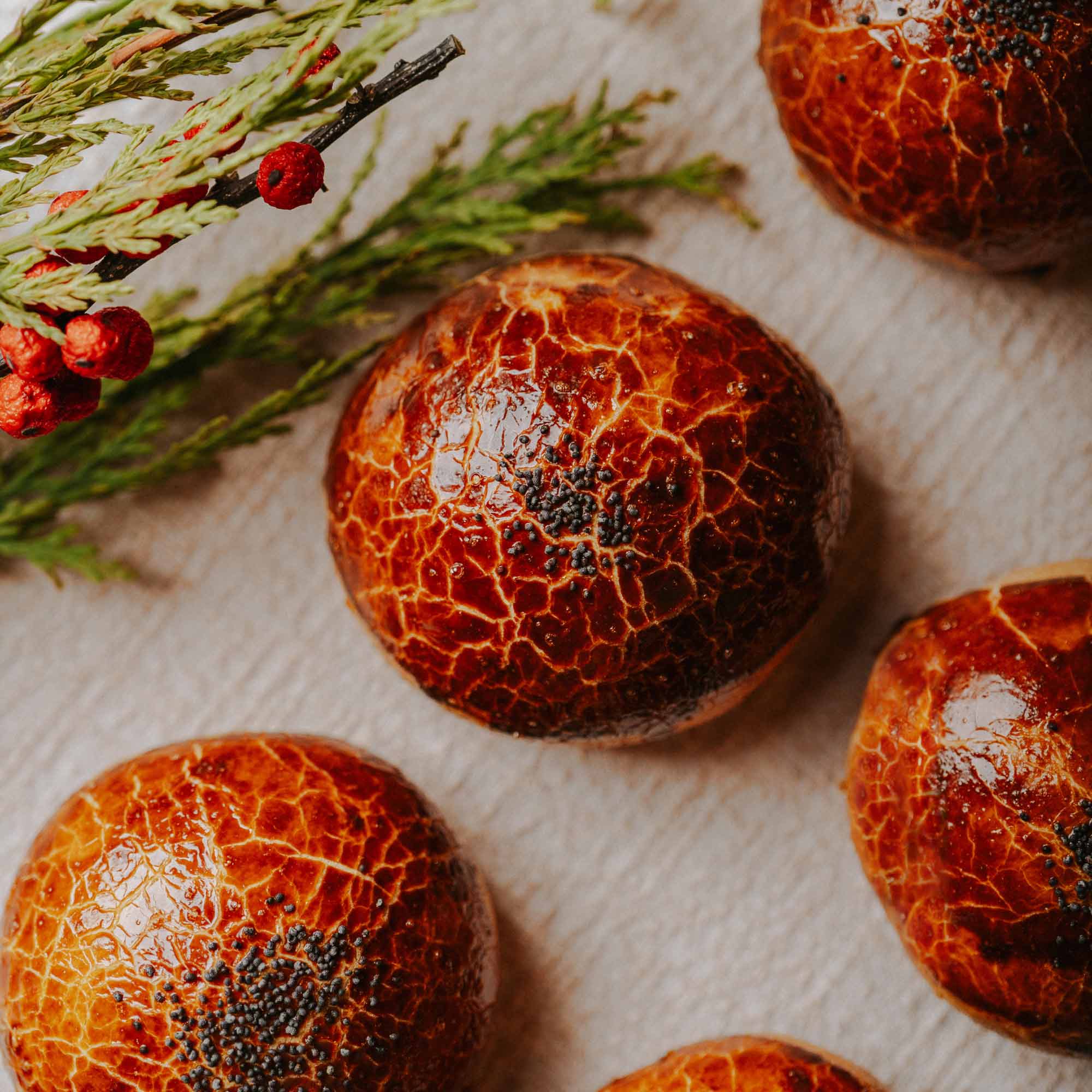 Gesztenyés amaréna meggyes bejgli golyó