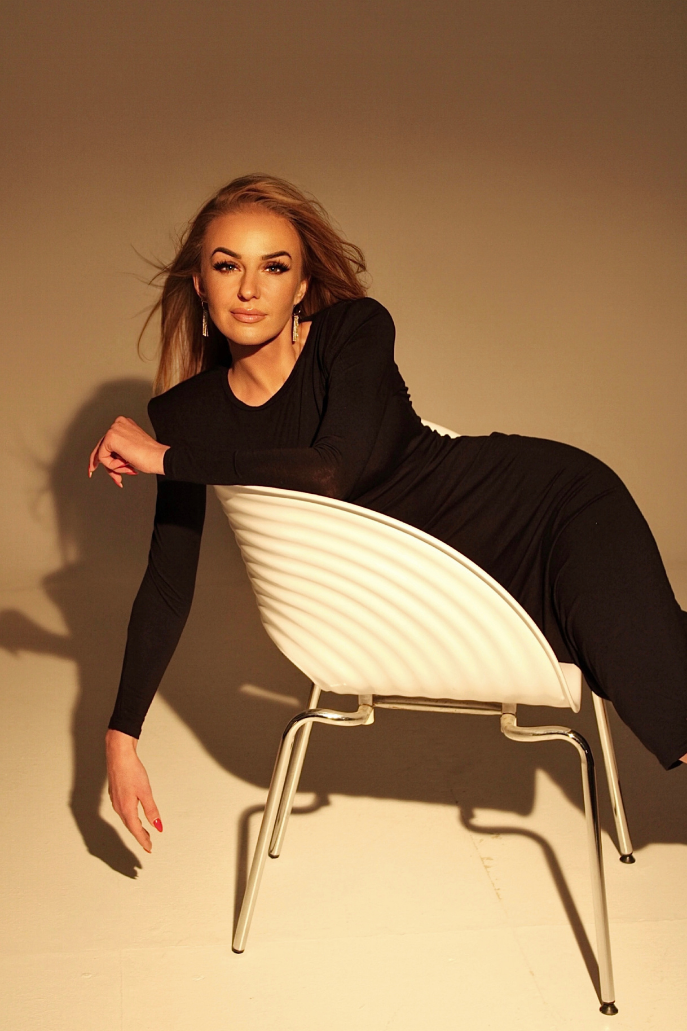 laura-psychotherapist