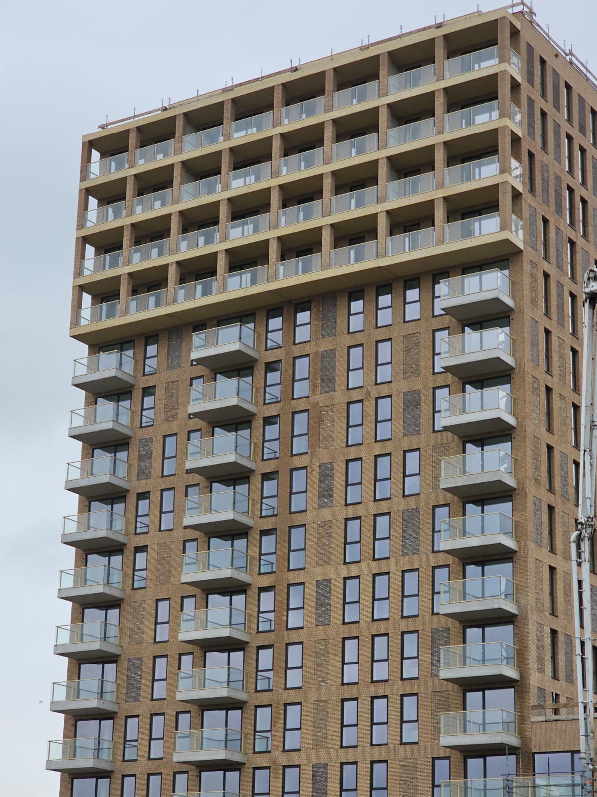 Balcony construction