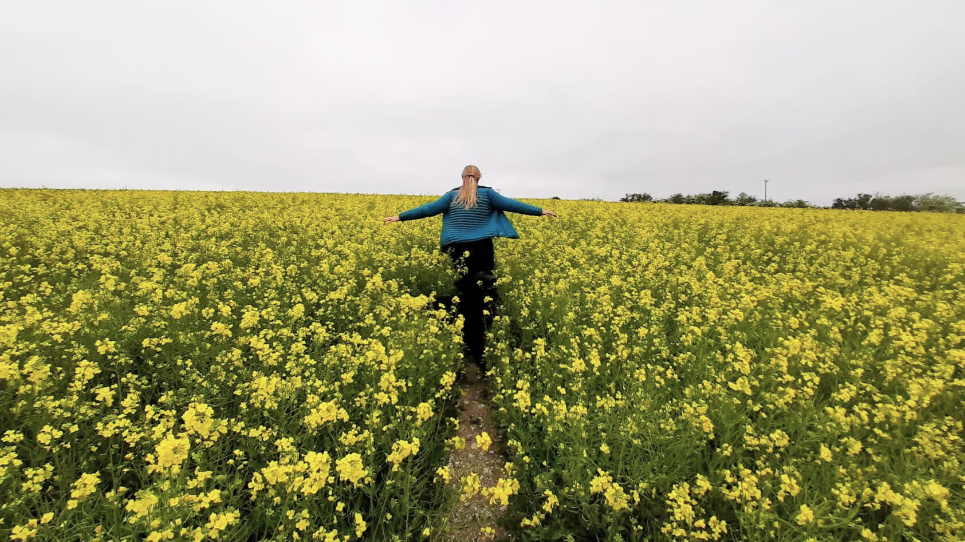Breaking Free: Yoga's Path from Doomscrolling Disconnection to Authentic Joy