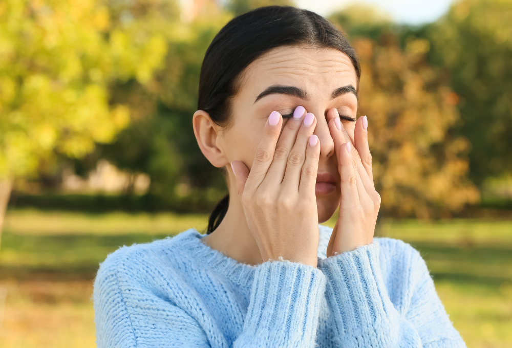 🌼 Allergien & Unverträglichkeiten bei Frauen: Wenn der Körper Alarm schlägt