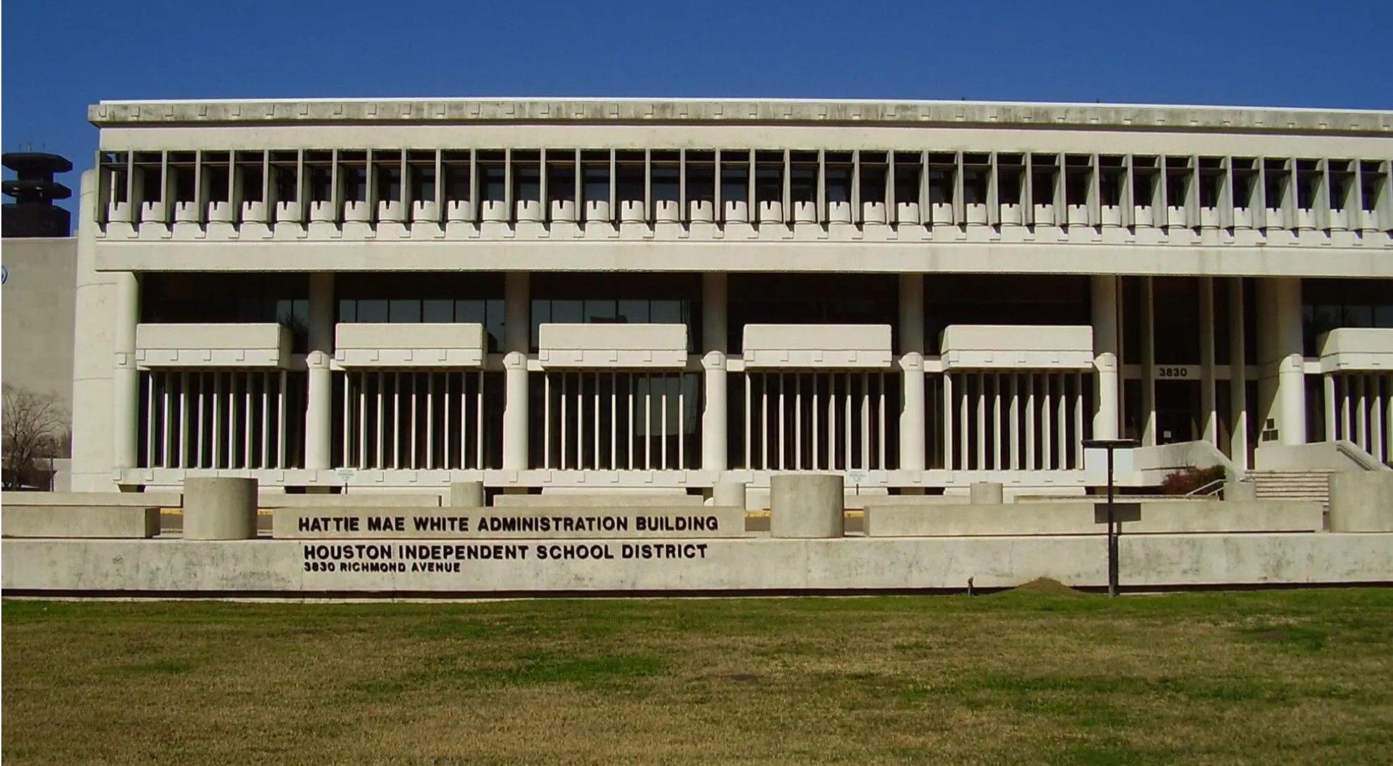 Despite Union Objection, Houston ISD's Pay-For-Performance Model Can Proceed