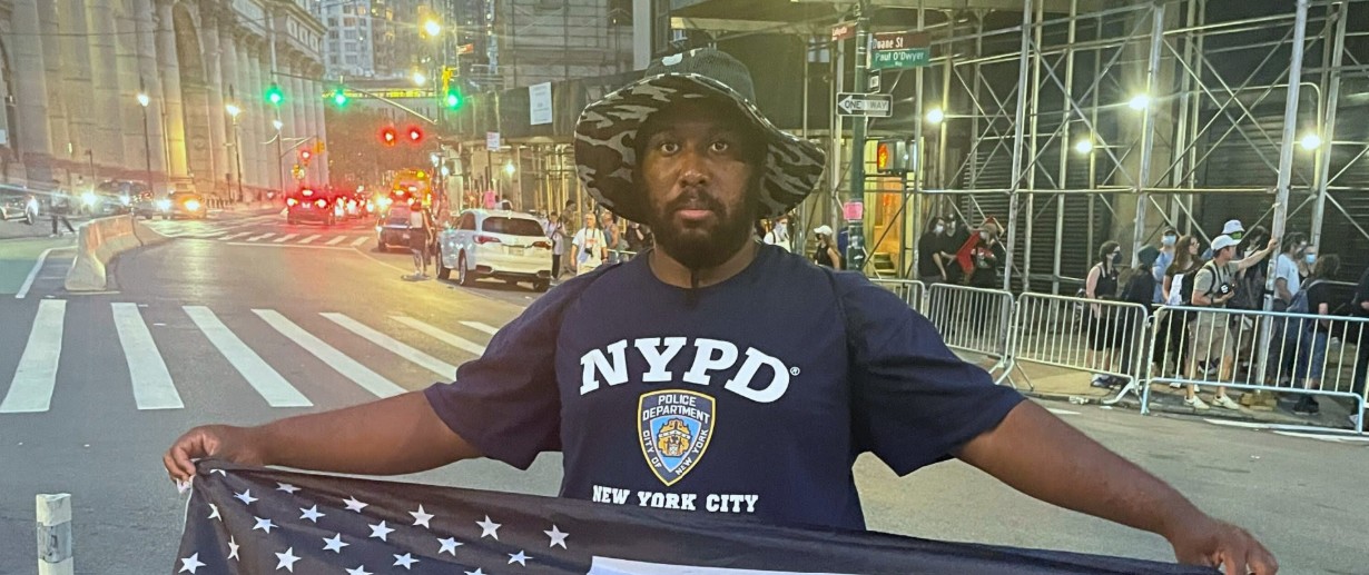 Mostly White Anti-Ice Protesters Clash With Black And Hispanic Pro-Cop Demonstrators In Manhattan
