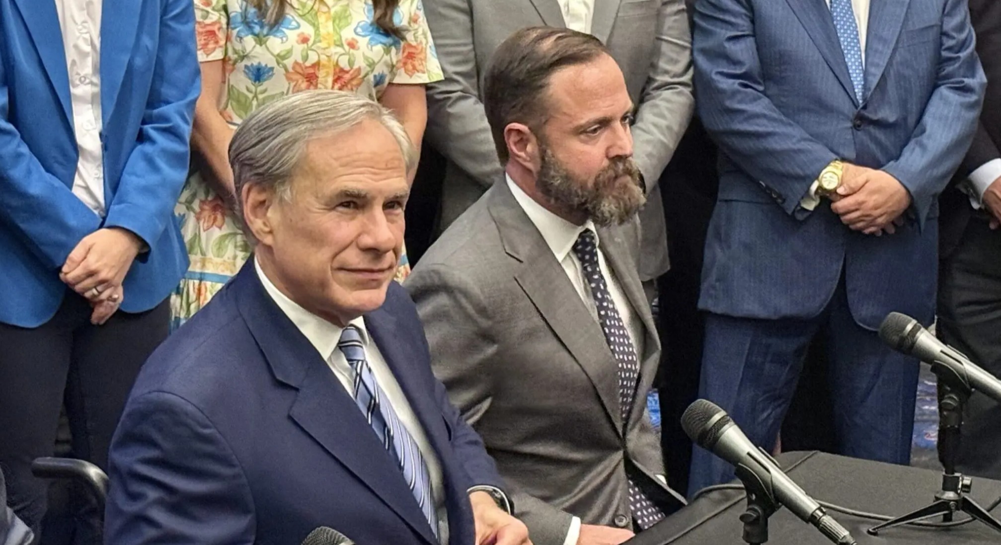 Abbott Hints at Potential Special Session on Taxpayer-Funded Lobbying Ban