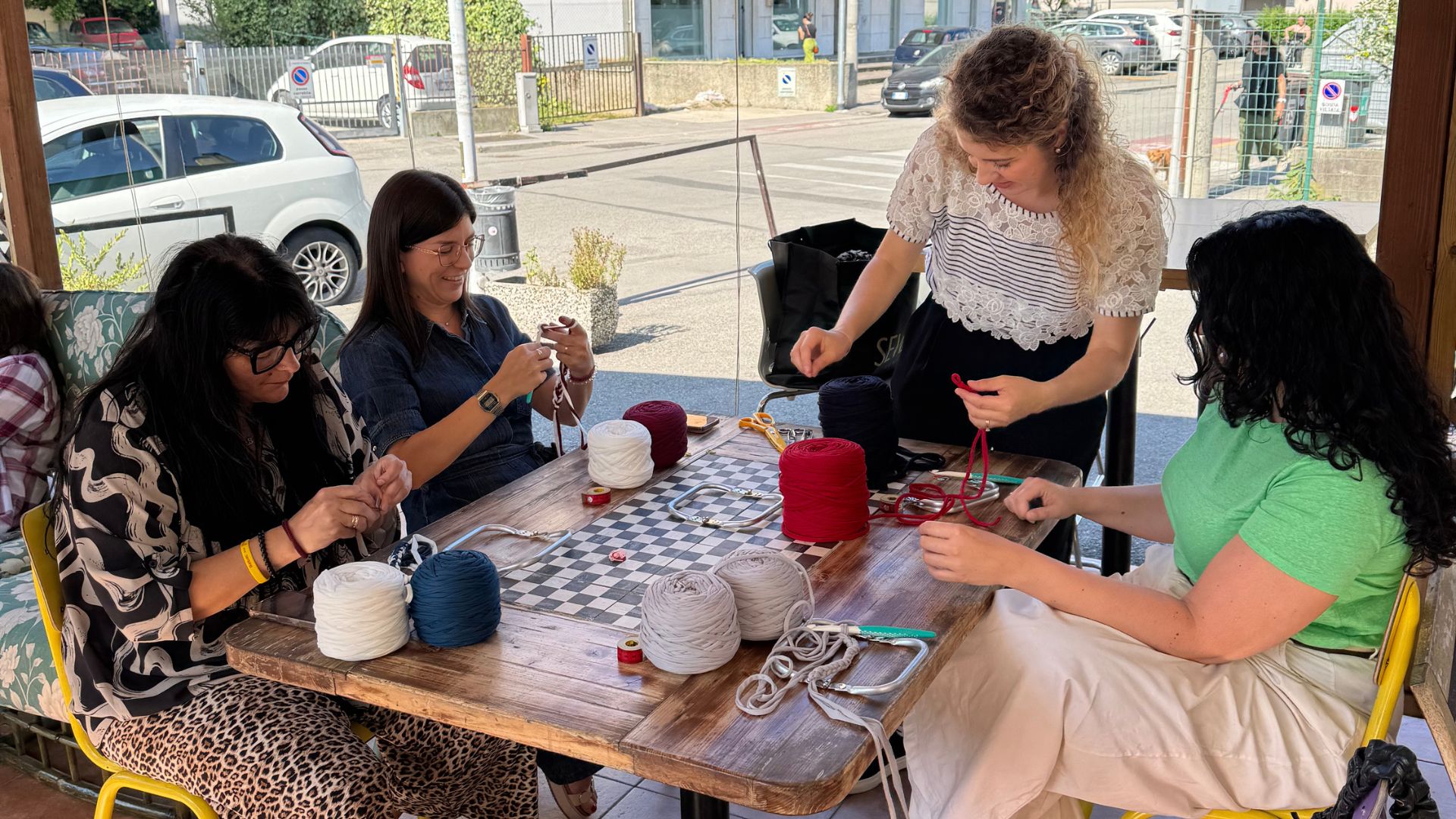Knit Caffè a Padova: una serata creativa con Filò