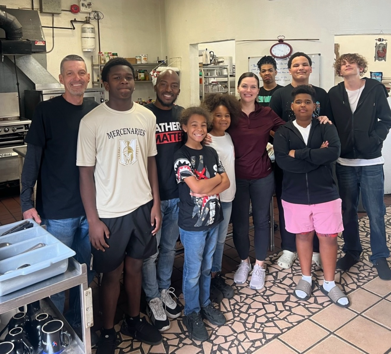 Students participating in community service project at CITA mission.