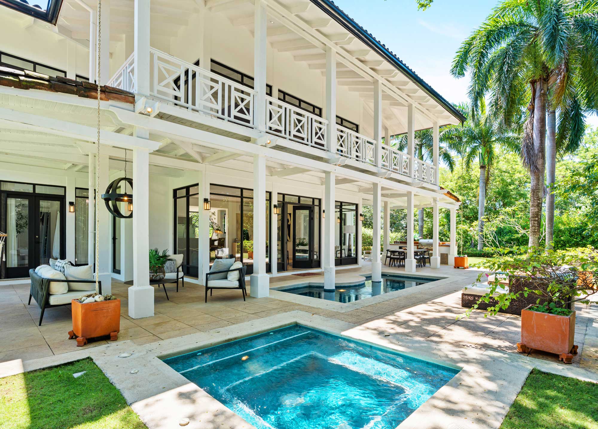 Casa Raíces - Modern colonial mansion with white facade