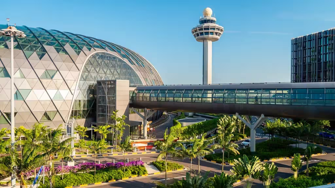 The Airport That Became the Destination