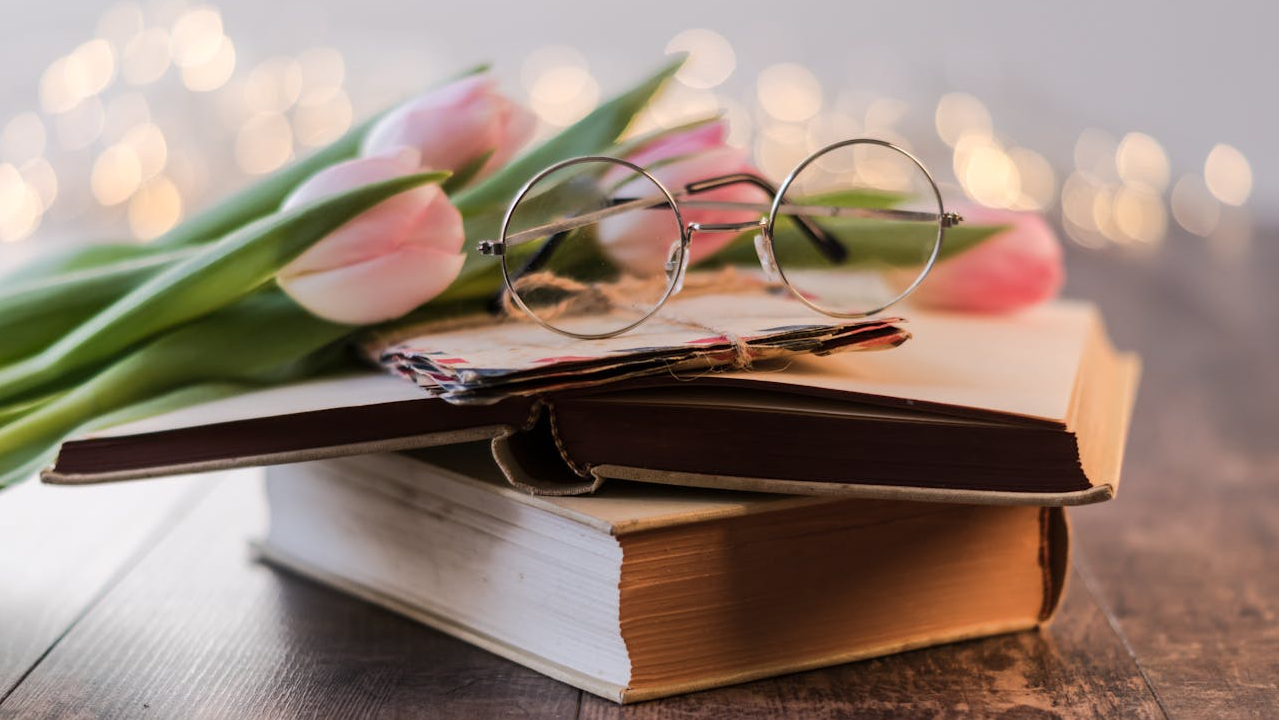 60 of the Best Books of All Time + a Quiz to Match You with Your Next Read
