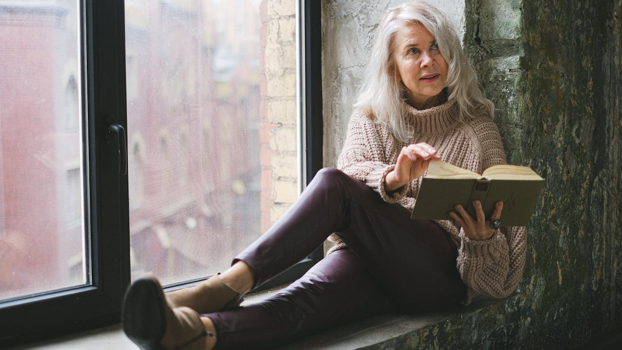 Self-help Books, Reimagined: A Curated List of Hidden Gems + A Reading Guide