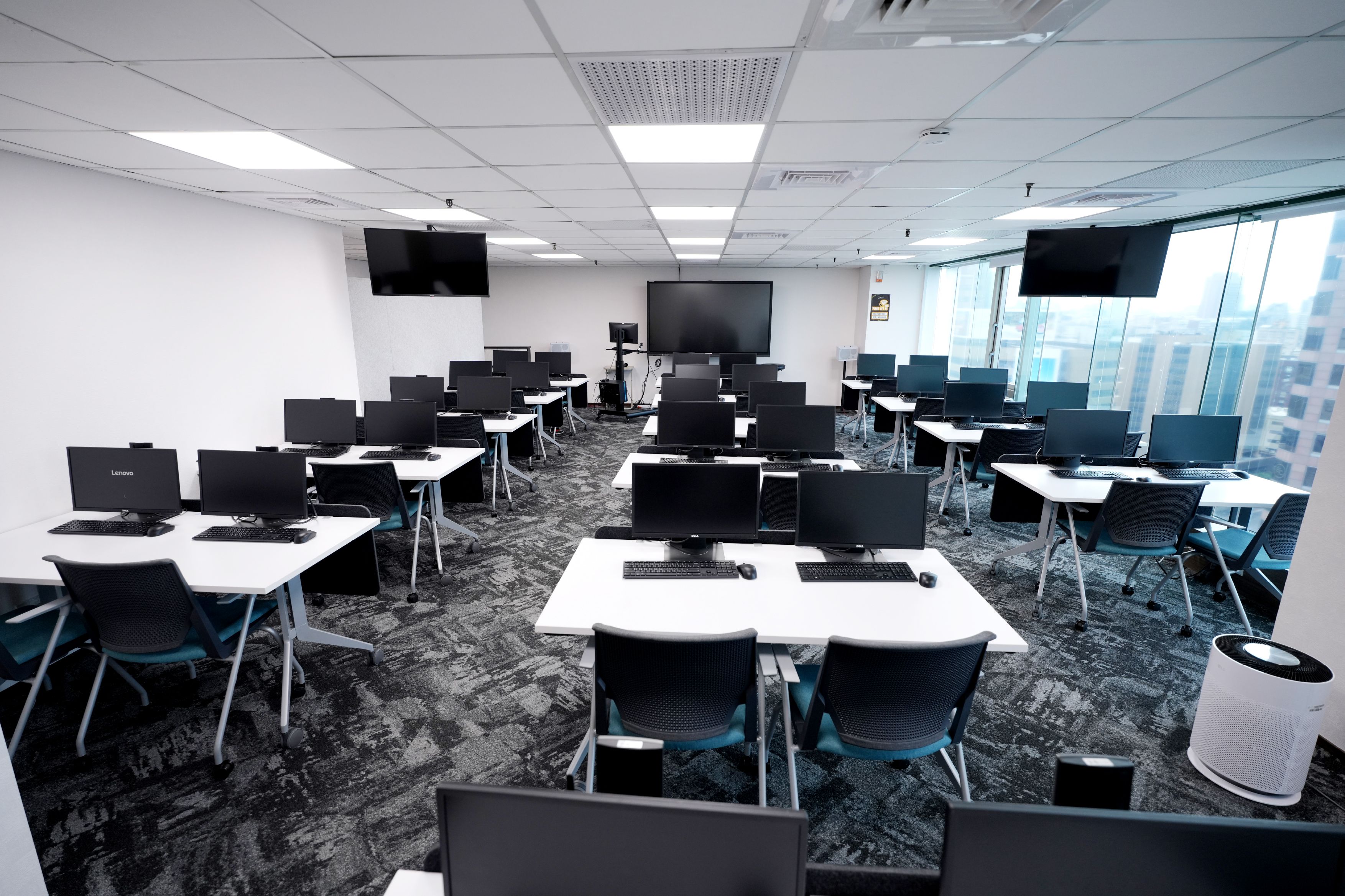 優分析信義教育中心電腦教室空間-1