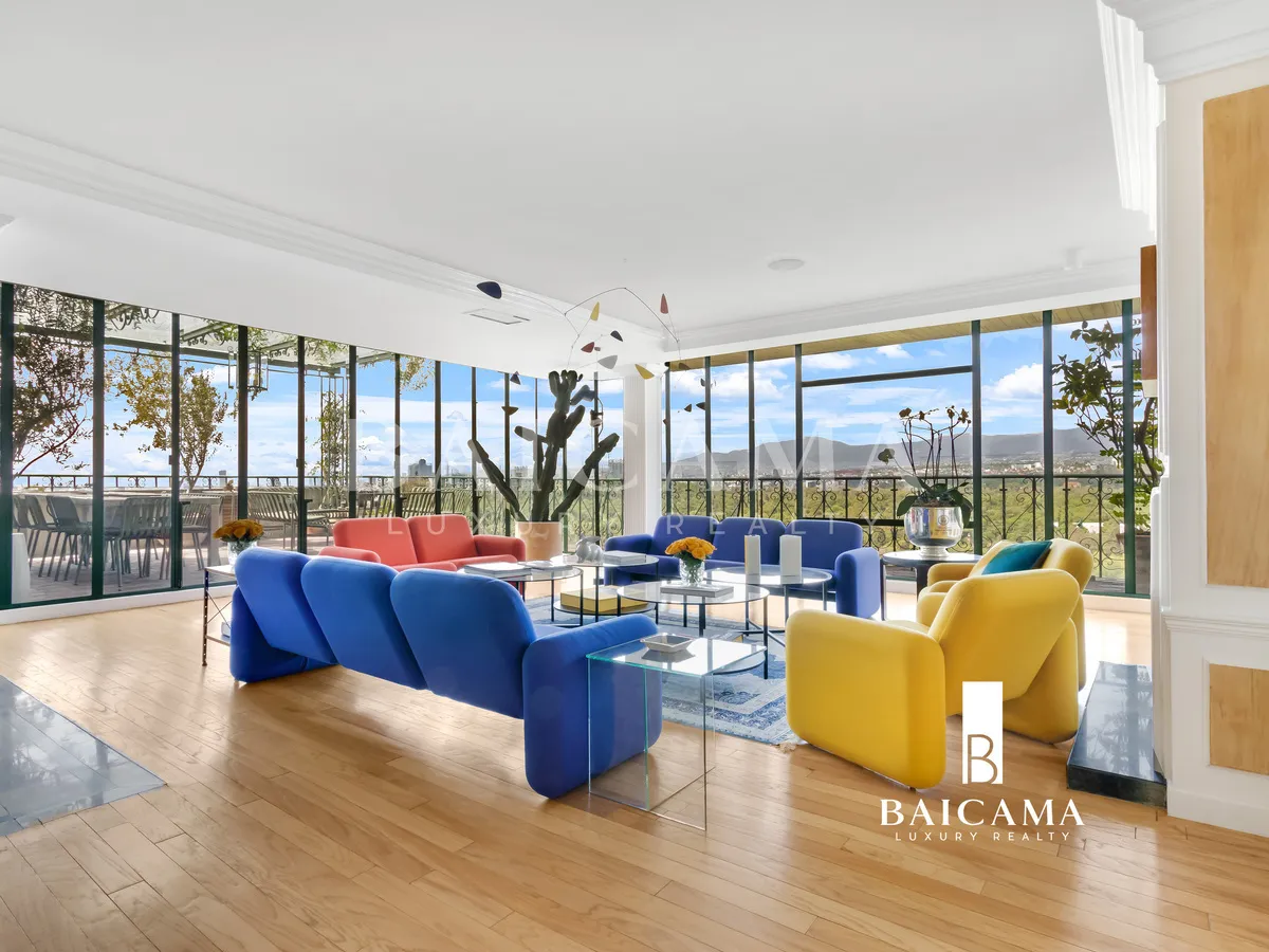 Departamento en Elysee Polanco, Polanco sección V. Decoración de sala de estar, living room, moderna con tonos cálidos-