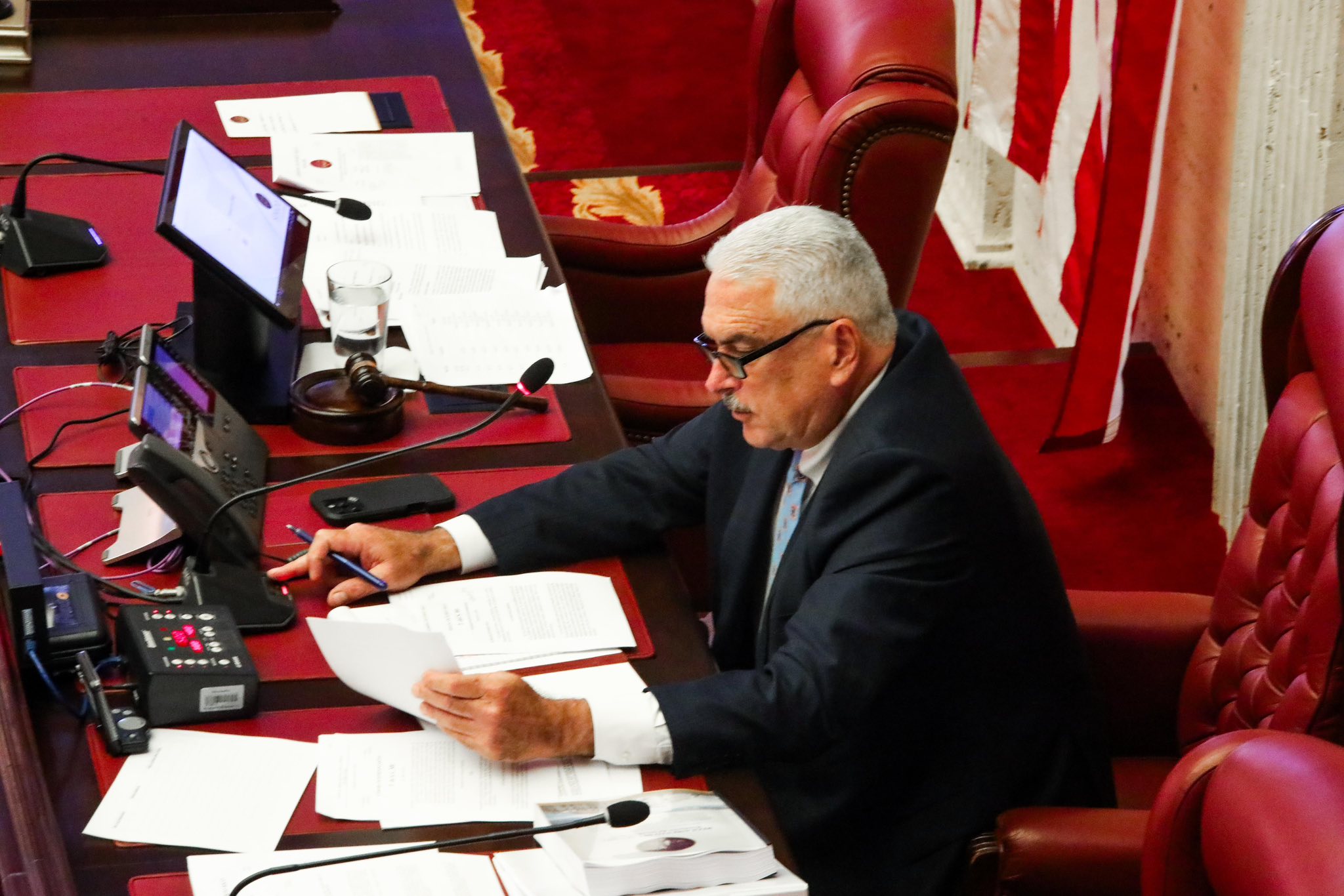 Senado integra notificaciones electrónicas en órdenes de protección