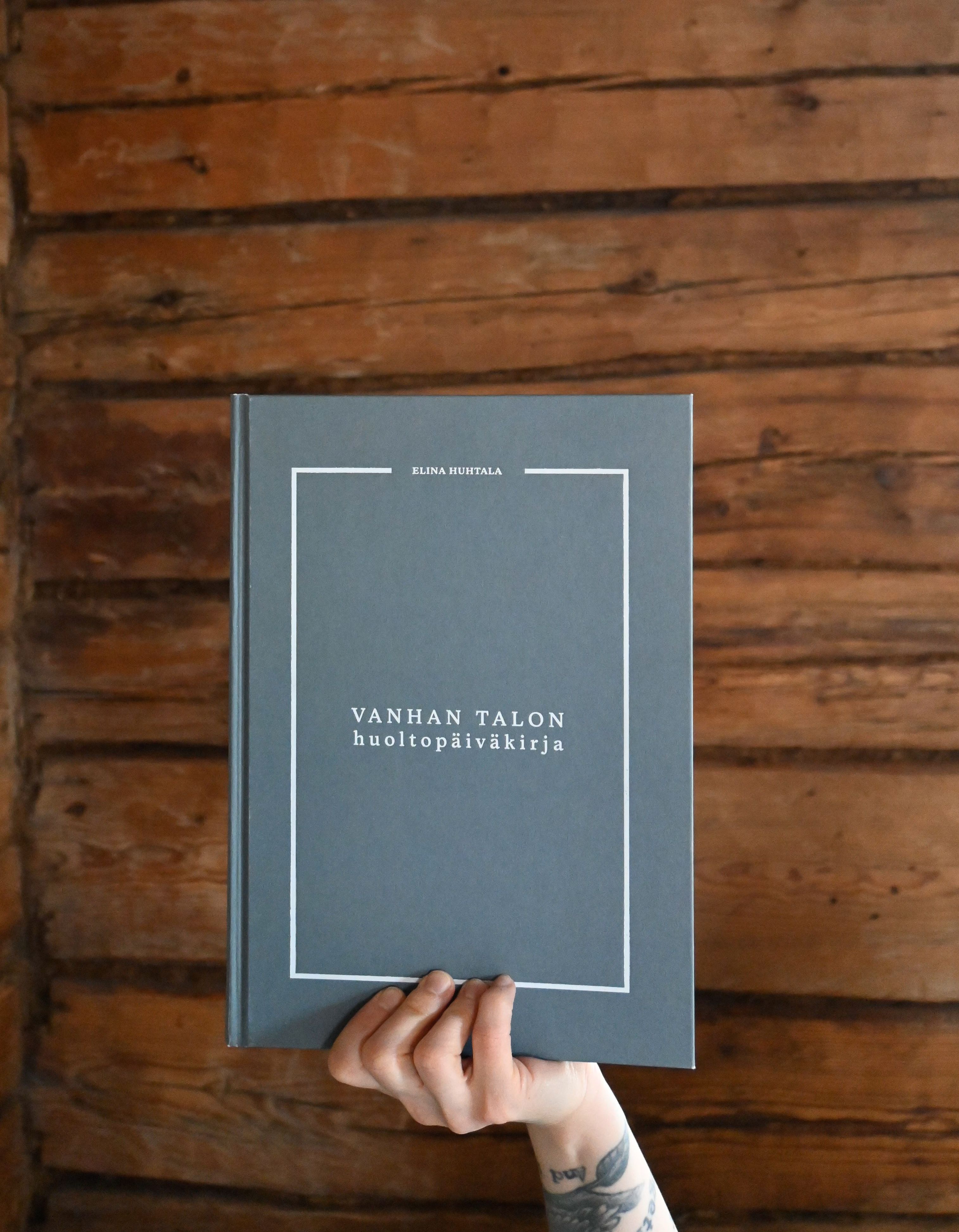 Vanhan talon huoltopäiväkirjan kansi