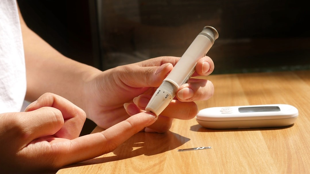 How Intermittent Fasting Affects Diabetes & Blood Sugar
