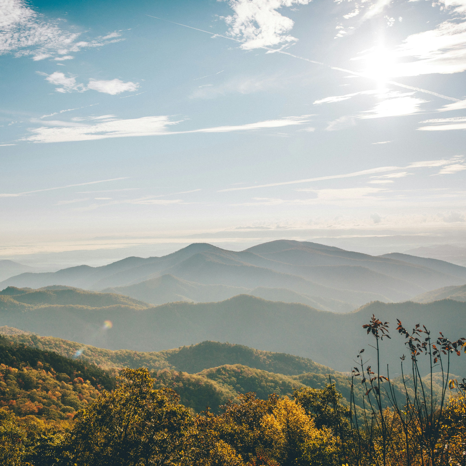 A view of the Blue Ridge mountains at sunrise.