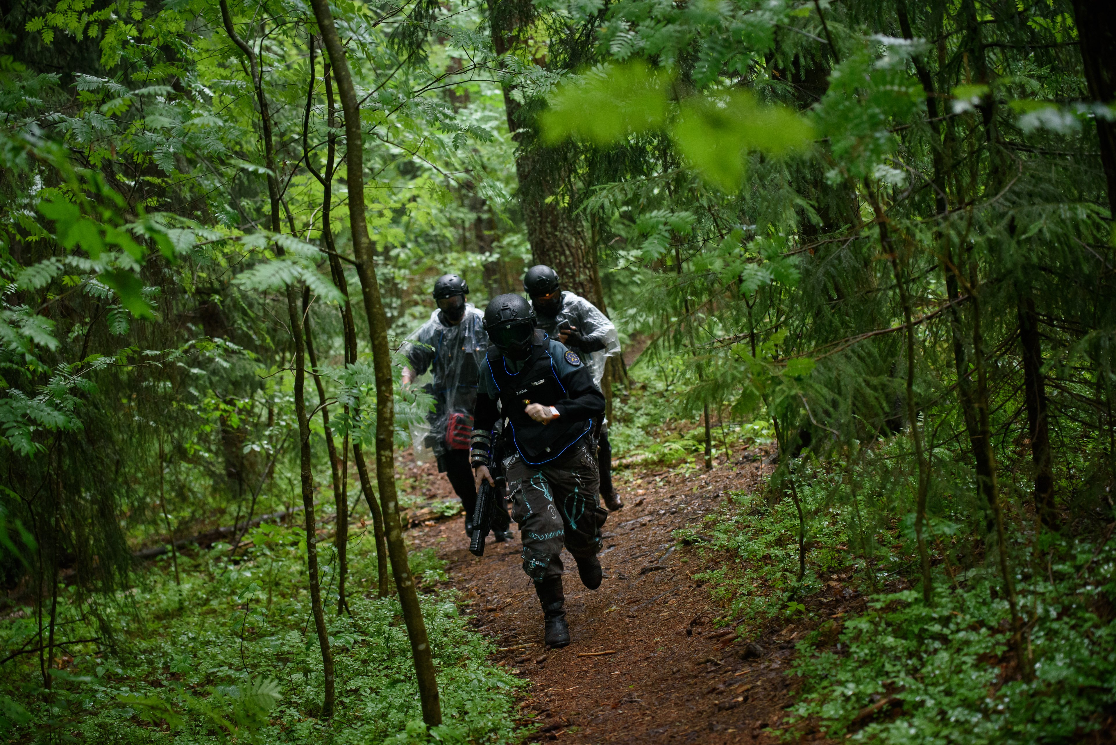 Picture: Marines running in the forrest