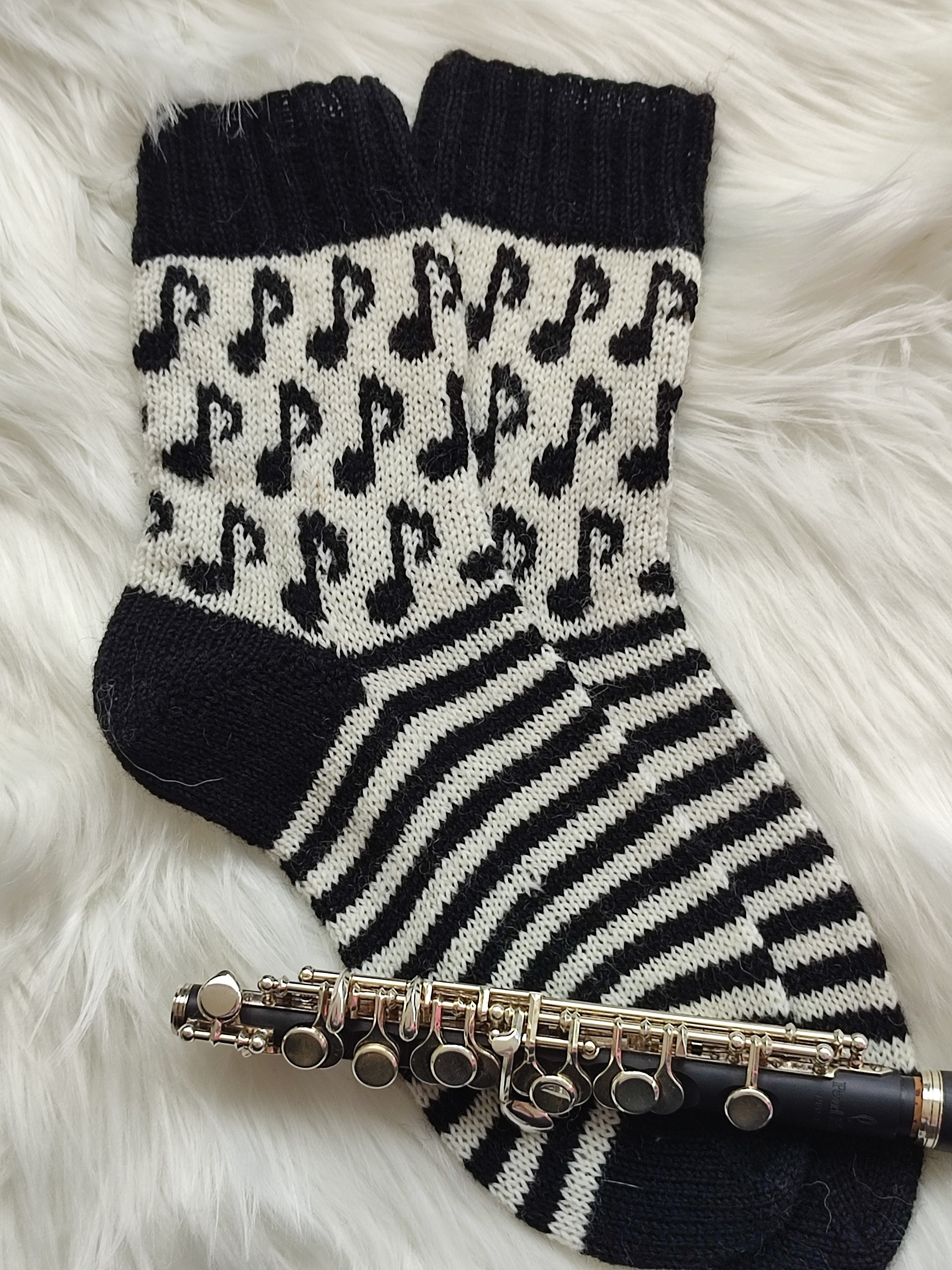 Symphony Socks: Where Pattern Meets Rhythm