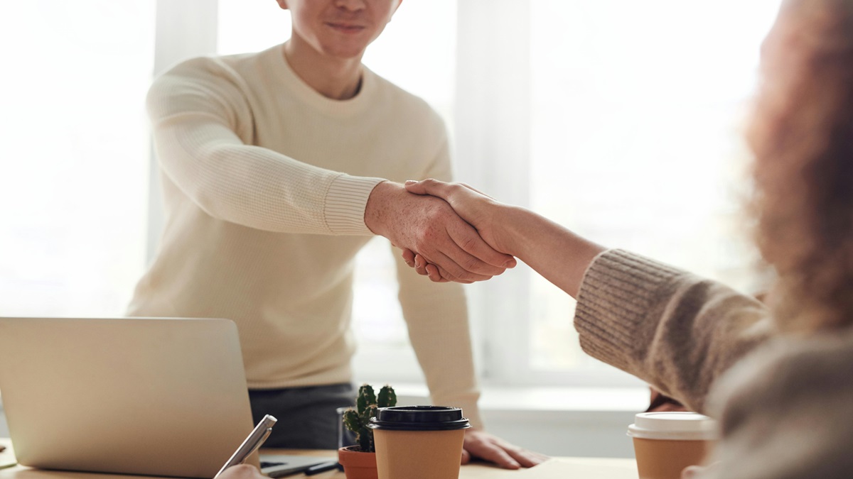 Surprisingly Simple Hacks to Amazing First Impressions