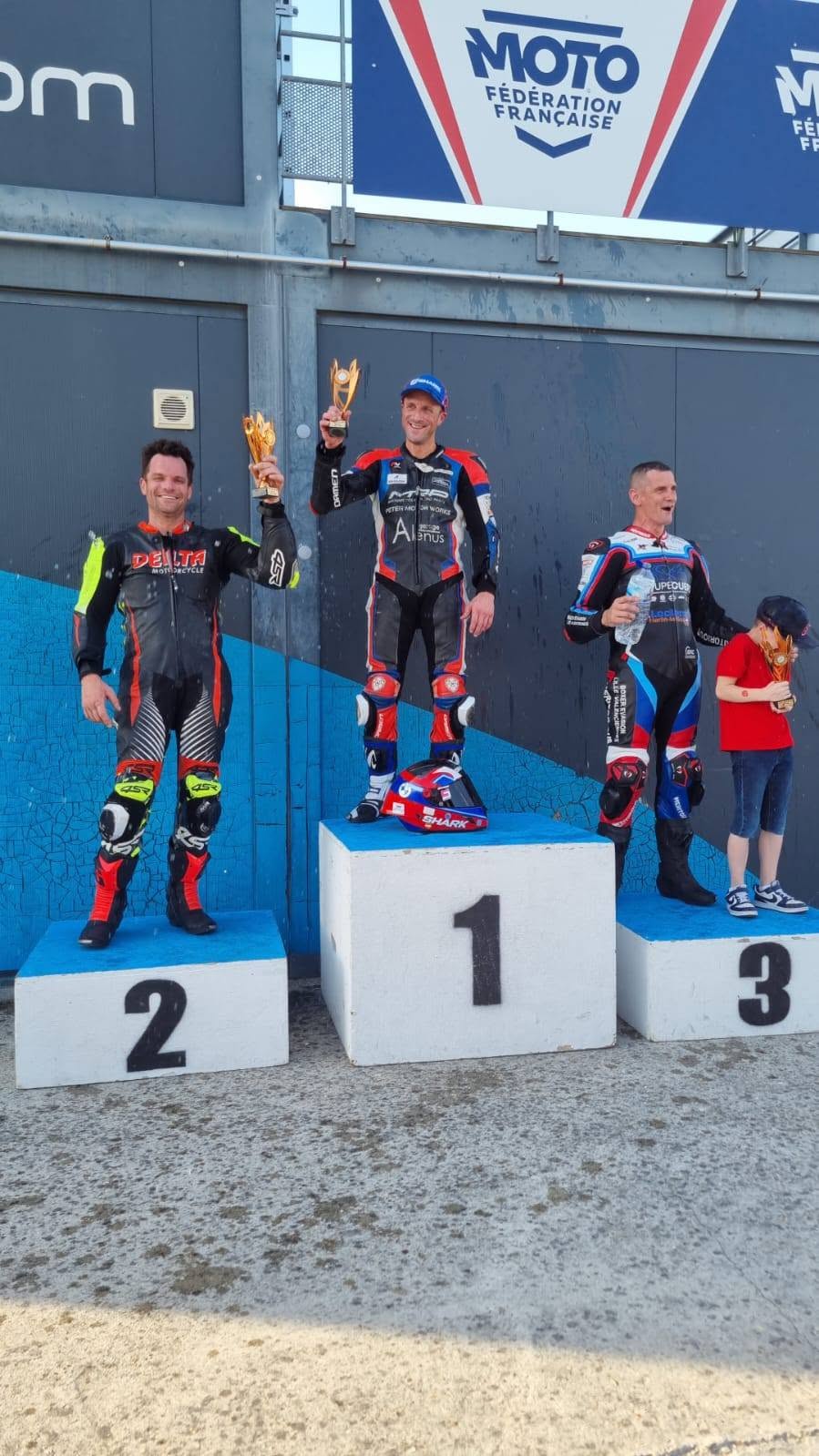 Race 4: Dubbele winst in Carole