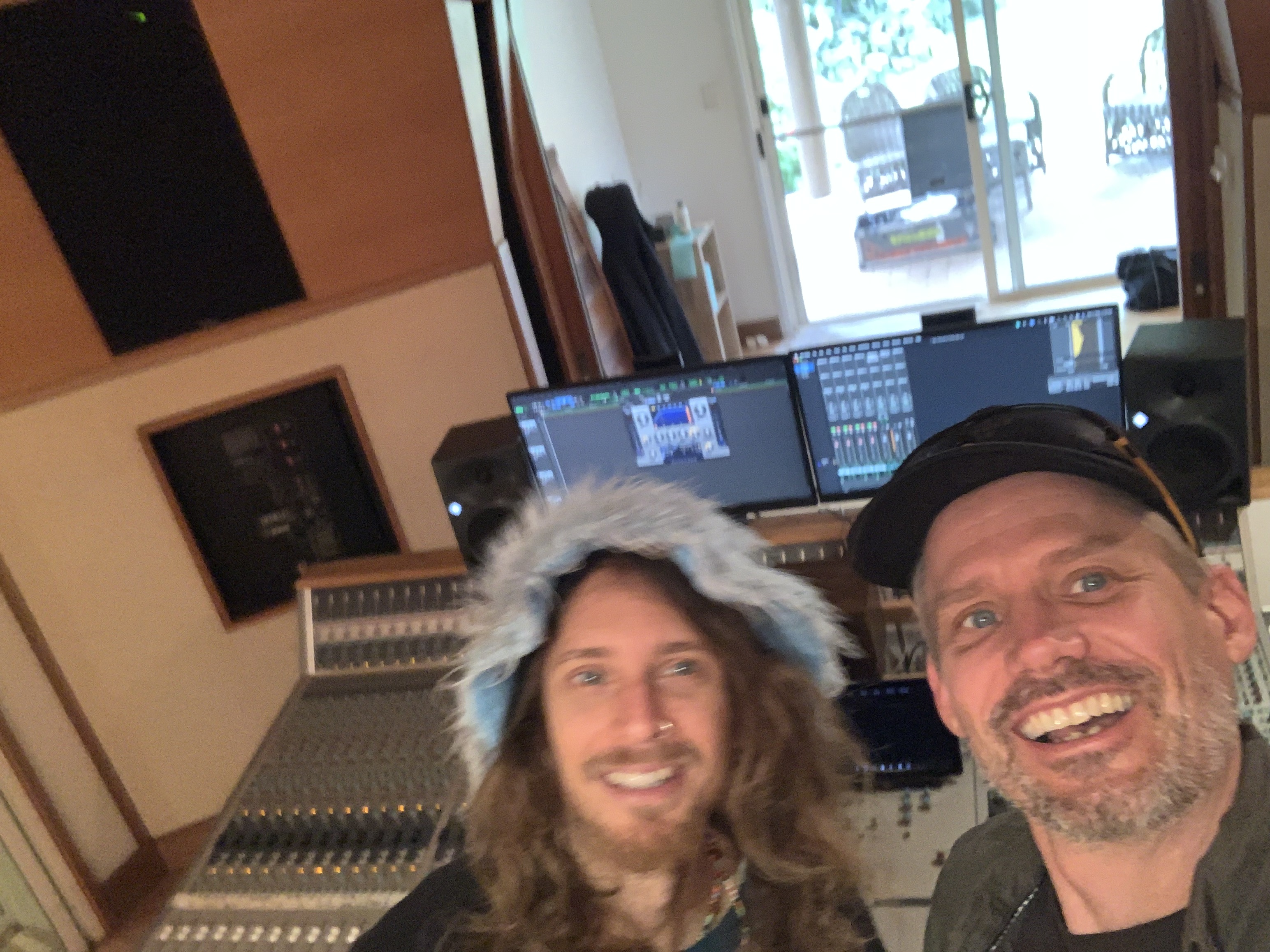 Andy Bowles of Pineapple Lazer, with engineer Jan 'Yarn' Muths at Mix Artist Studio