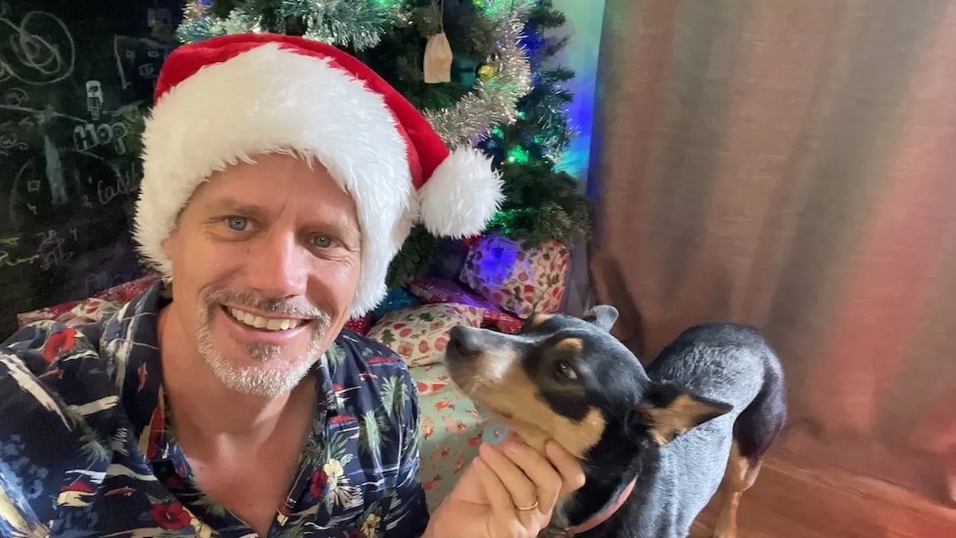 A Byron-Style Christmas Message from Mix Artist Studio