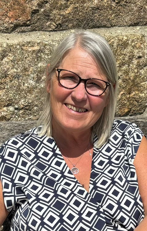 Woman finding clarity and confidence through coaching