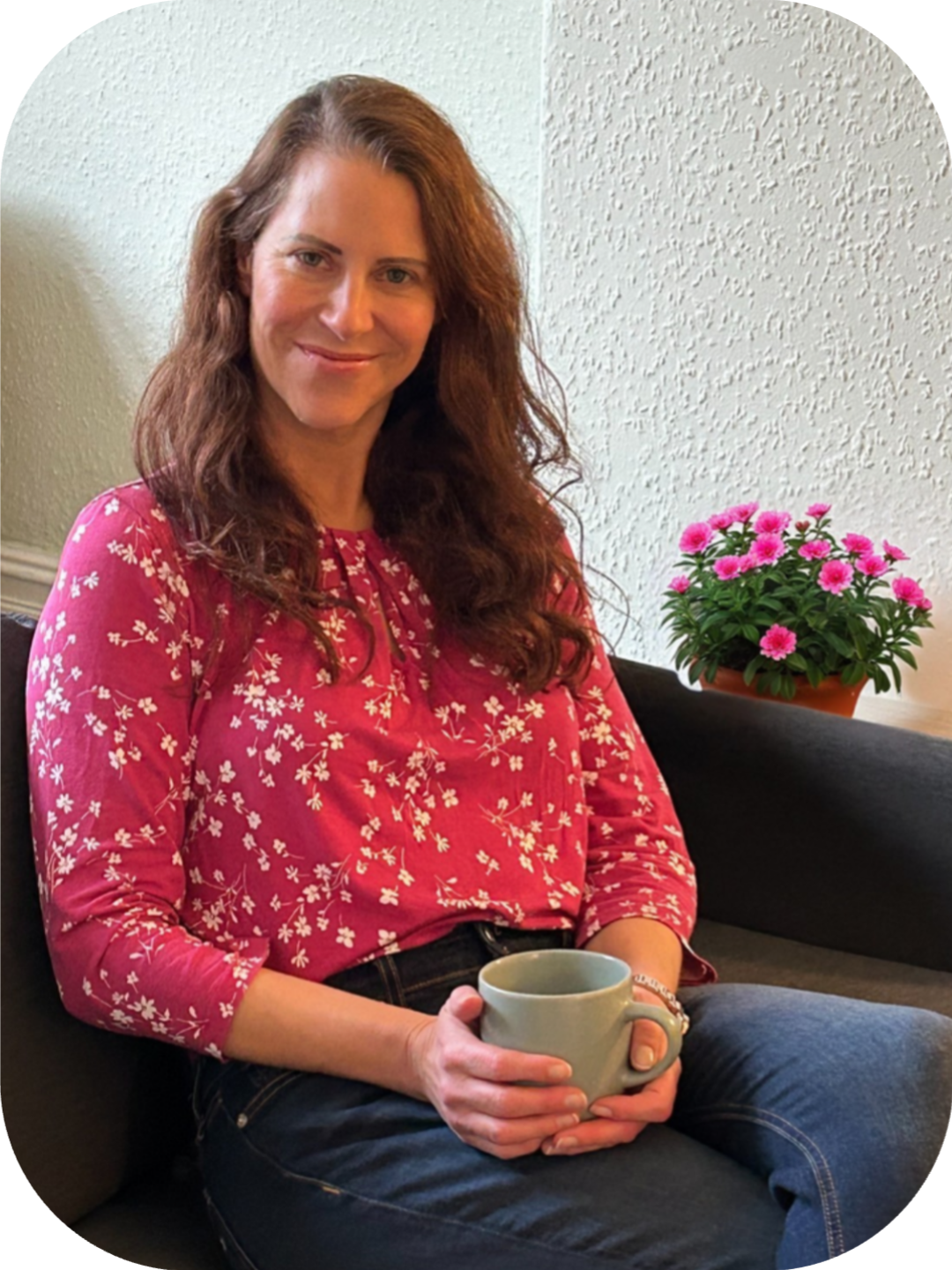 Lara-Jackson-Headshot-Therapist-Stockport