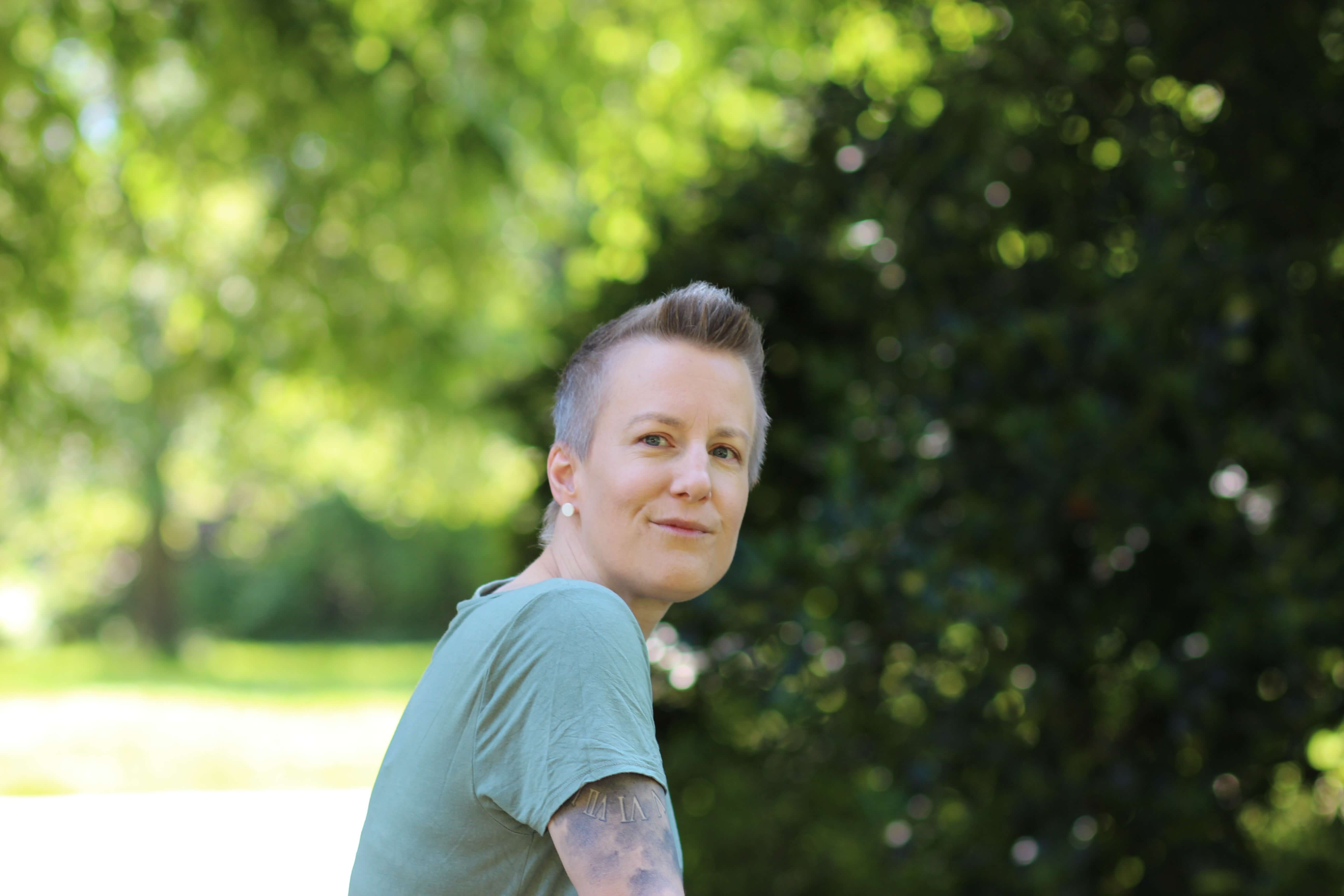 Kathrin Lukoschek, Gründerin von SeelenAnker-Coaching. Sie unterstützt Menschen dabei, mehr innere Ruhe, Klarheit und Orientierung im Alltag zu finden