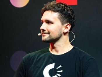 Žiga Drev on stage at DKGcon