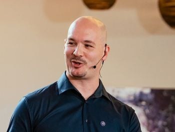 Branimir Rakić presenting the DKG