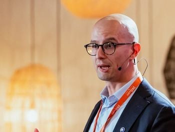 Jurij ŠKornik speaking at DKGcon