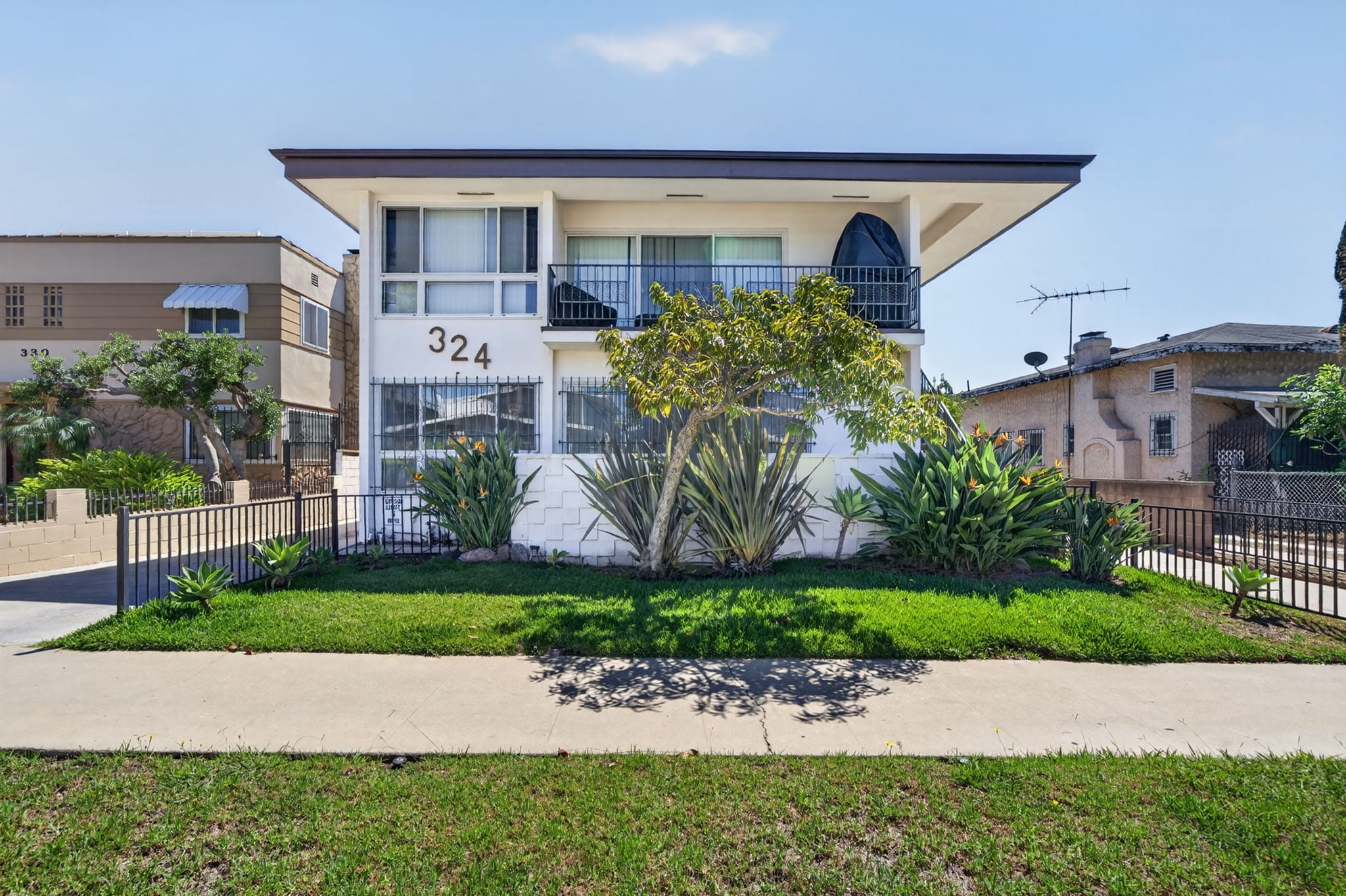 Street view of 324 E Tamarack Avenue