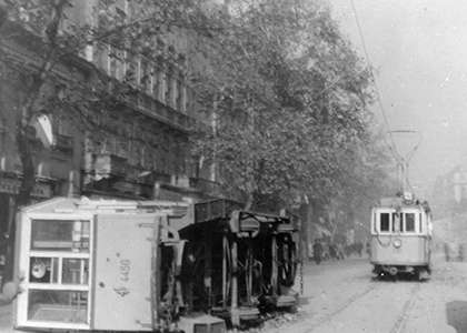 Titokban őrzött amatőr fotókból nyílt 1956-os kiállítás a nemzeti könyvtárban
