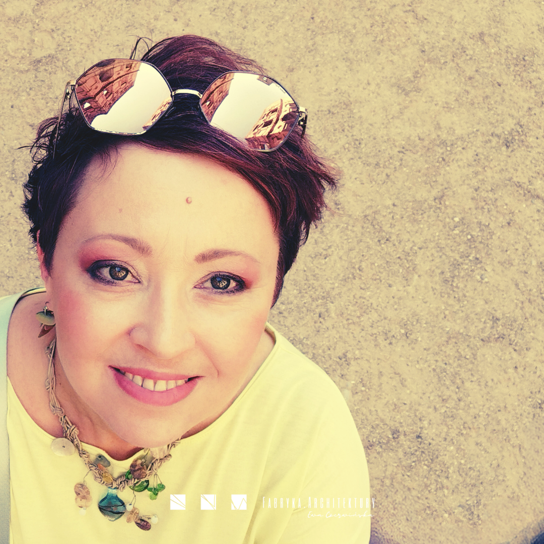 Cześć, nazywam się Ewa Czerwińska. JEstem architektem, który pomaga kreować lepszej jakości życie w miejscu, w którym przebywasz, żyjesz, jesteś