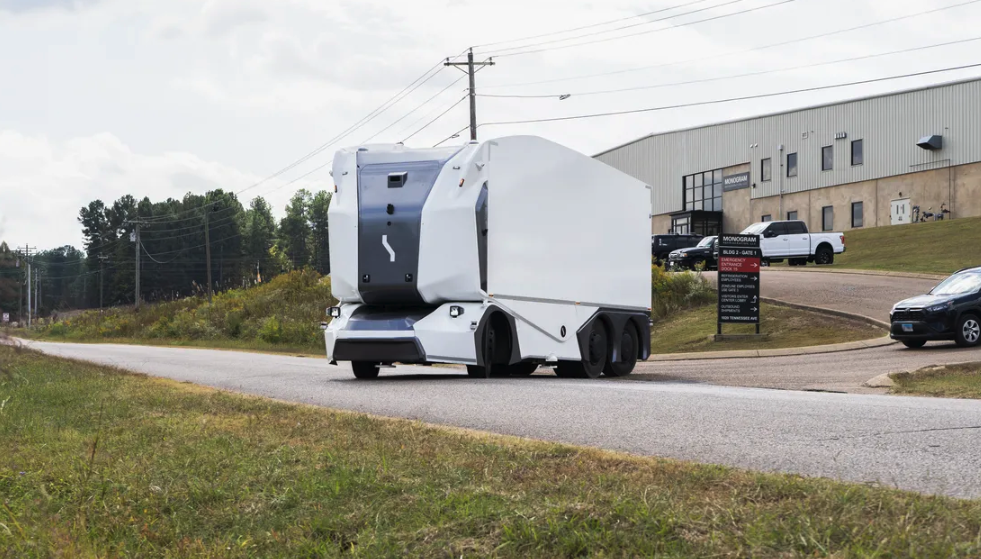 Einride Autonomous Truck Makes GE Deliveries