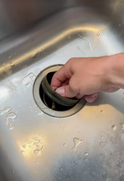 The Dos and Don’ts of Garbage Disposal Usage