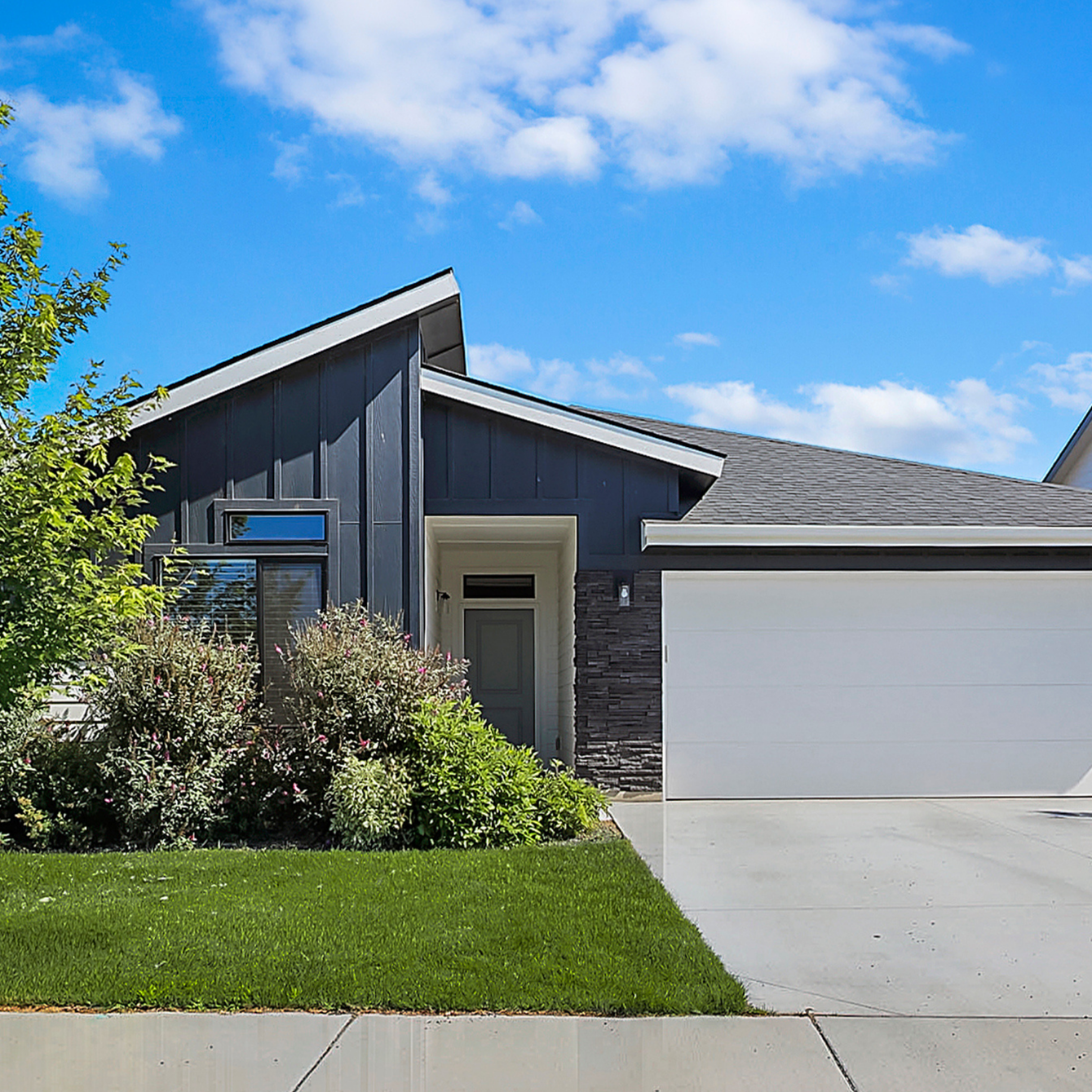Home at 5050 Grand Rapids, Meridian