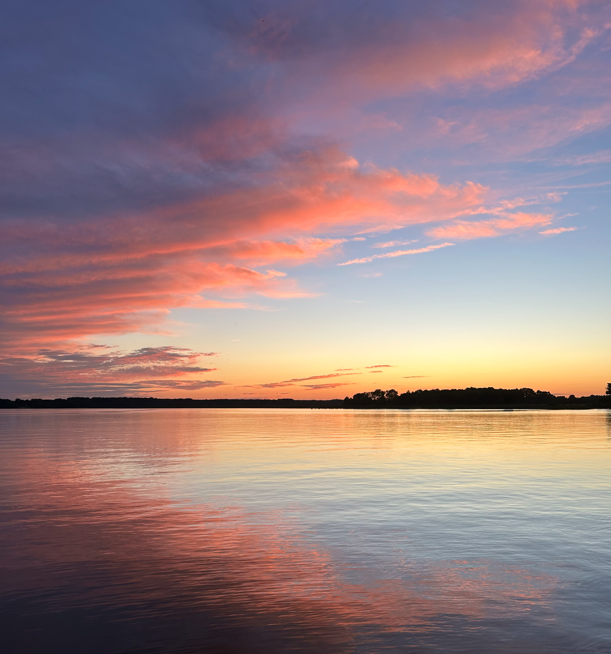 Sunset-over-the-Choptank-River-on-the-Eastern-Shore-of-Maryland