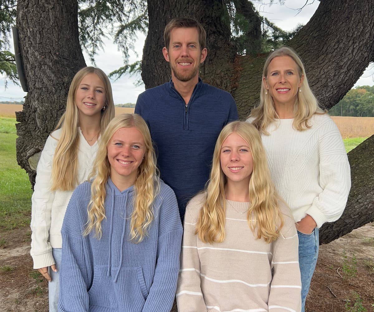 Family photo of the Harper Family