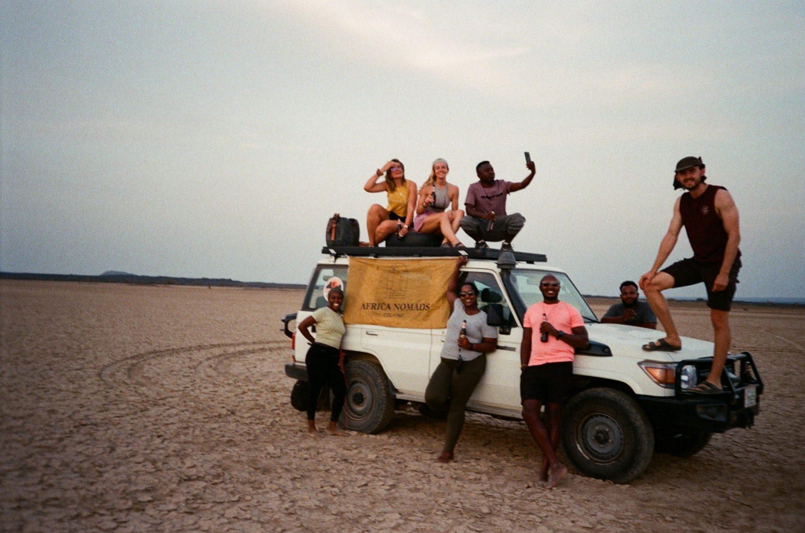 Remote Workers & Digital Nomads in an AfricaNomads Comunal Dinner