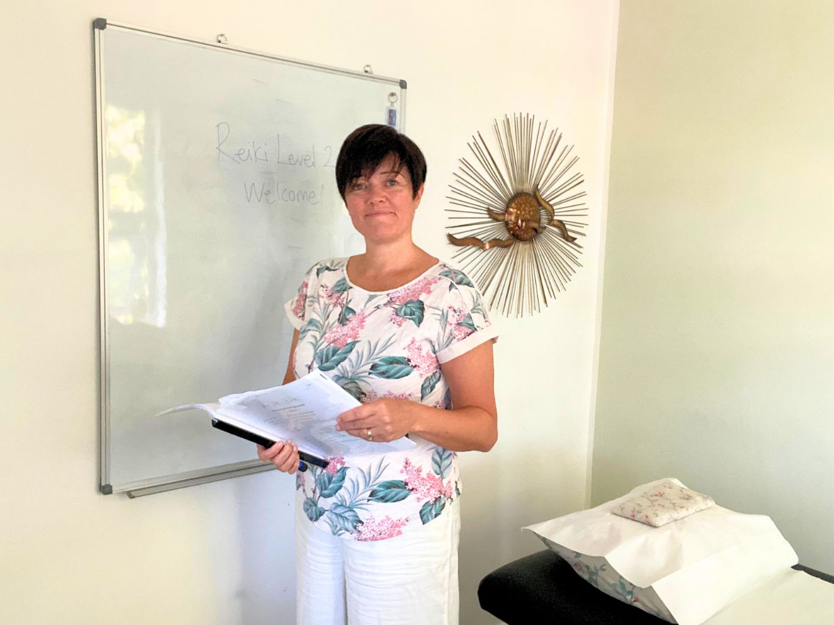 reiki classroom for reiki courses in purley, london, uk