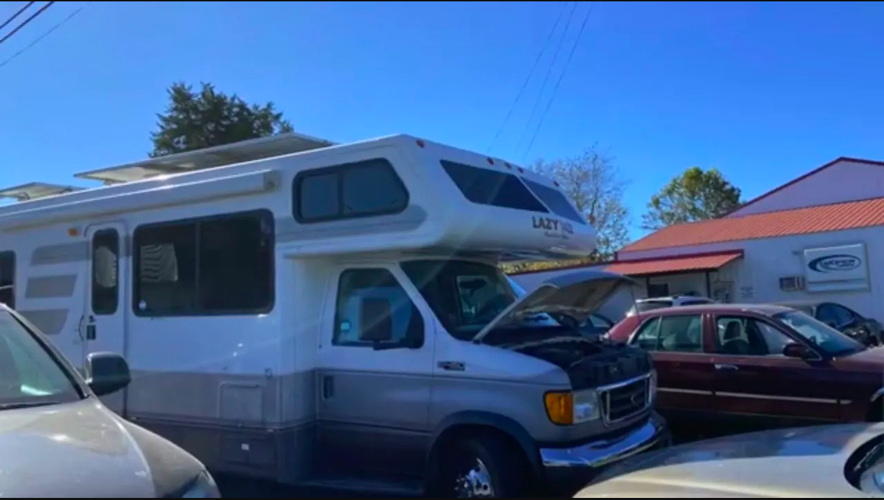 Boondocking Overnight at a Repair Shop: The Hidden Challenges of Solo Female RV Life