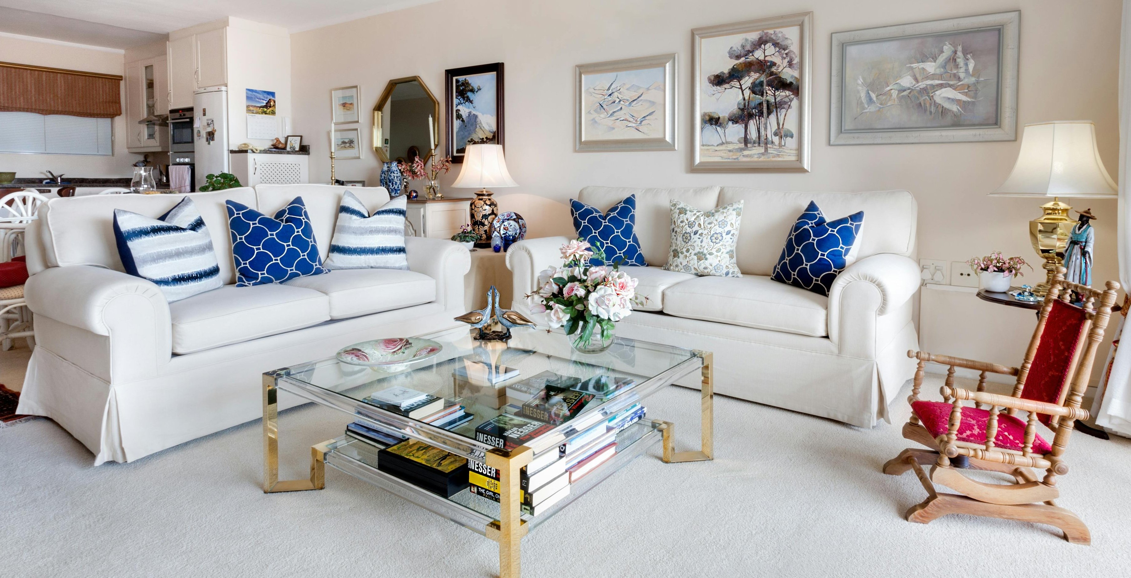 Clean living room after the cleaning service